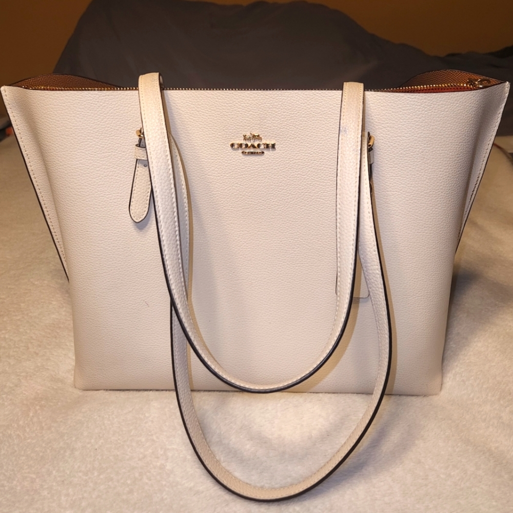 Coach Mollie Tote Gold/Chalk White Saddle Beautiful